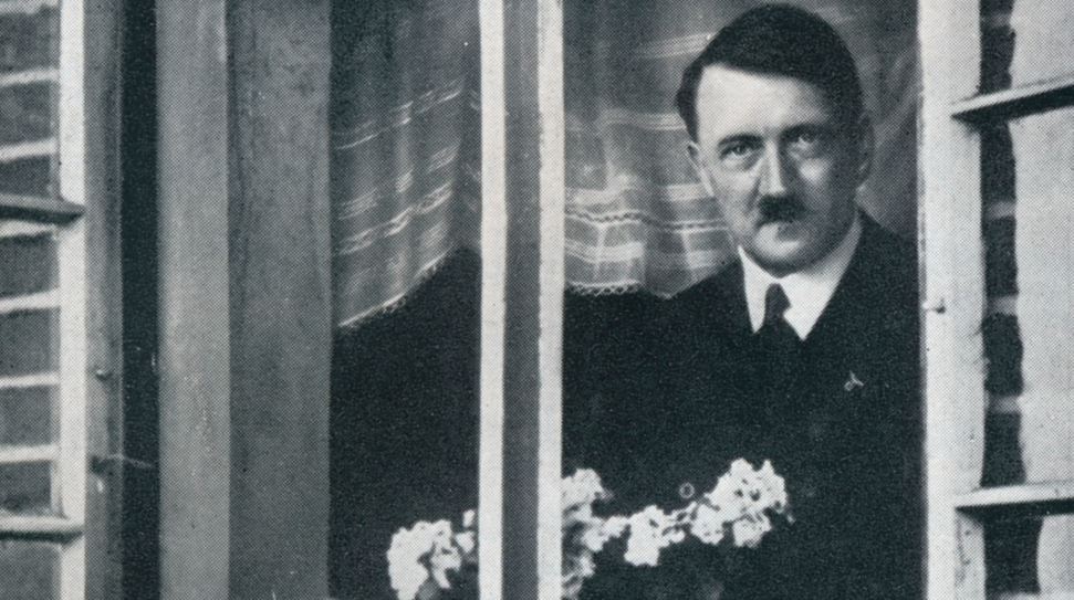 Hitler: cómo la maquinaria de propaganda nazi creó una imagen hogareña del Führer y engañó al mundo