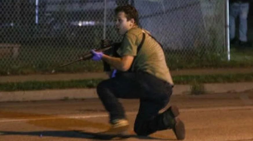 Qué se sabe de Kyle Rittenhouse, el joven de 17 años acusado de matar a 2 personas en las manifestaciones contra la brutalidad policial en Wisconsi