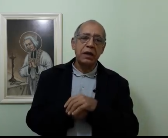 Sacerdote brasileño se disculpa después de “haberles deseado la muerte” a quienes no iban a la iglesia