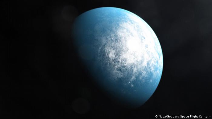 Detectan el primer exoplaneta orbitando alrededor de una estrella extinguida