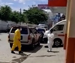 Video: Conductor obstruyó paso de ambulancia y deberá pagar Q25 mil de multa