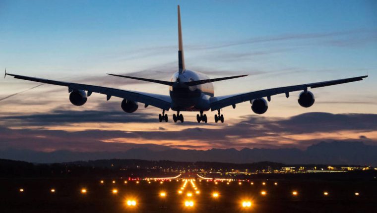 Este es el número de vuelos diarios que tendrá el Aeropuerto La Aurora en octubre