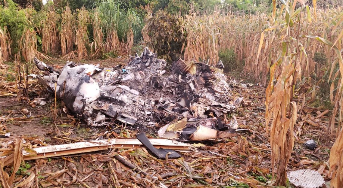Narcojet se estrella en Alta Verapaz y se localizan dos cadáveres, armas y drogas