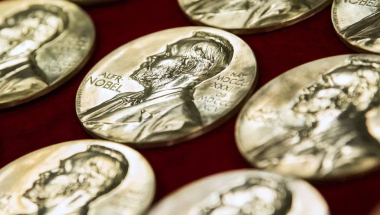 Por qué Einstein no ganó el Nobel con la teoría de la relatividad y otras sorprendentes revelaciones del secreto mundo de estos prestigiosos premios