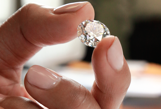 Conoce el precio por el que subastan el diamante “perfecto”