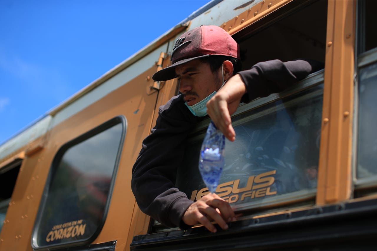 Caravana de migrantes: ¿por qué algunos hondureños se resignan a regresar a su país?