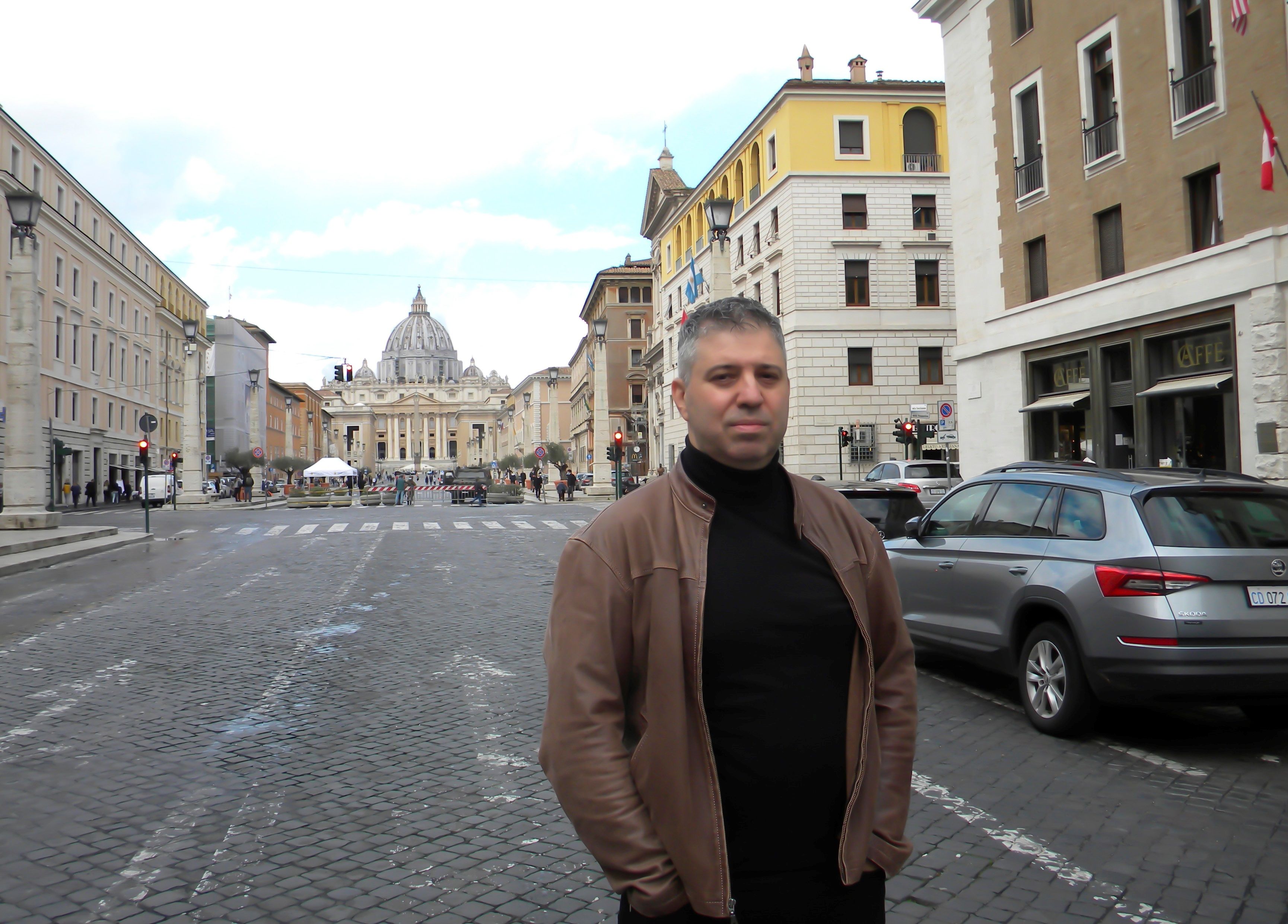 El director de “Francesco” recibe en Vaticano el premio Kineo a la Humanidad