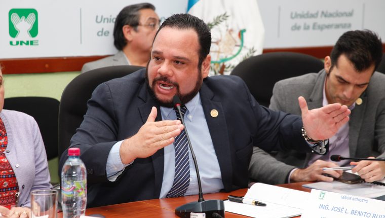 Migración activa alerta para evitar que el exministro de Comunicaciones, José Benito, salga de Guatemala