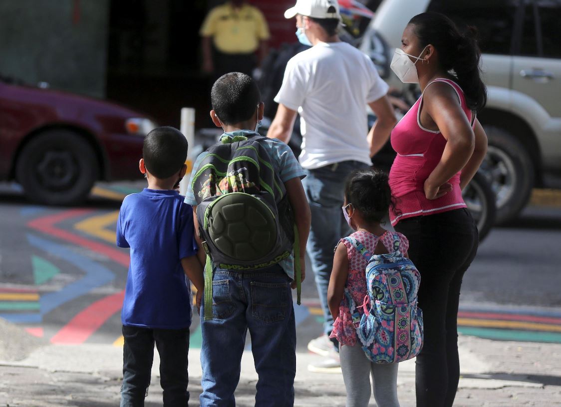 [Viva La Noticia] Impacto de la pandemia en la niñez guatemalteca