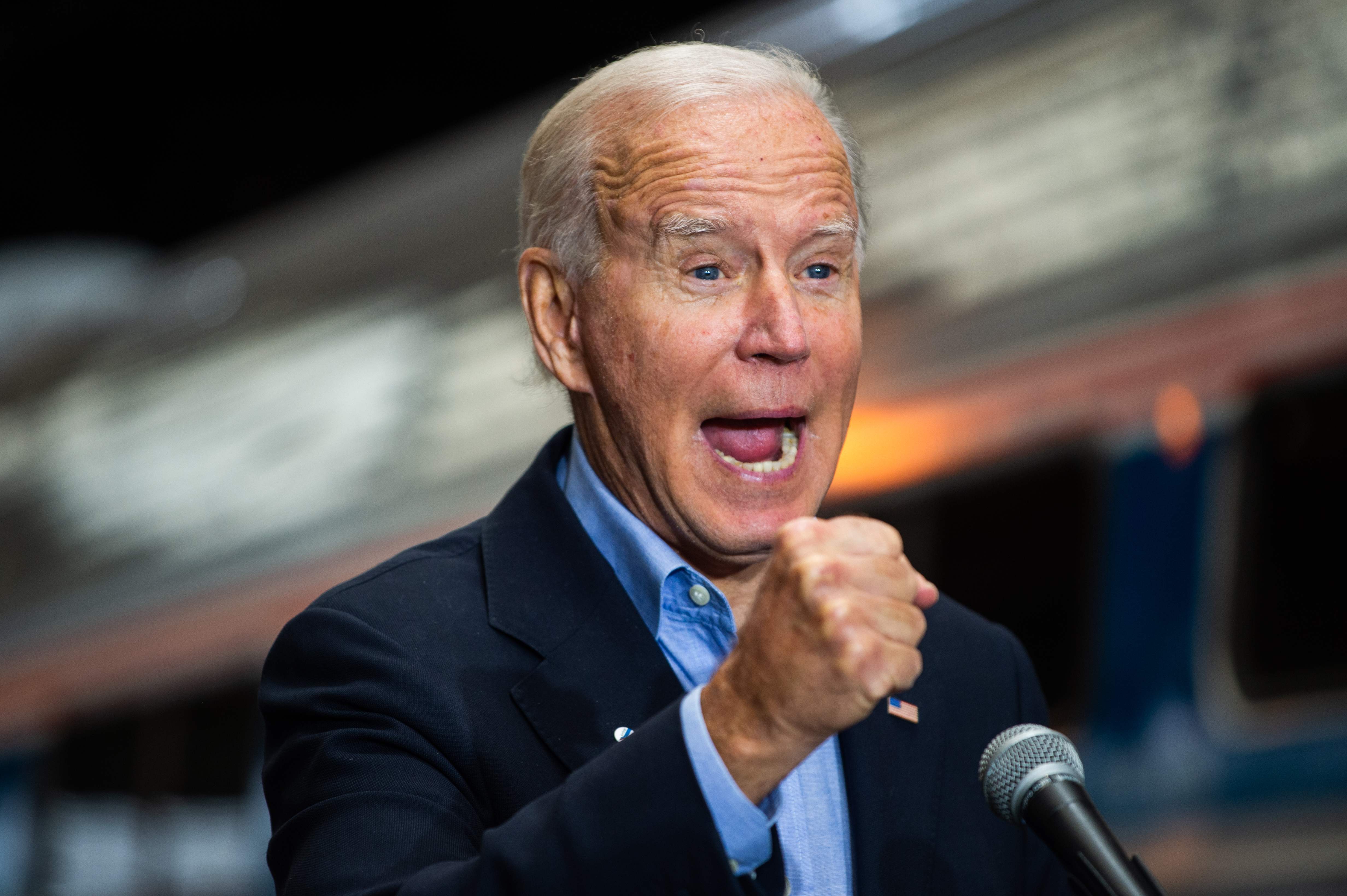 Biden promete la ciudadanía a 11 millones de indocumentados y critica la separación de familias inmigrantes