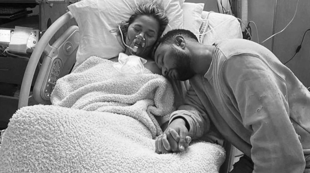 Chrissy Teigen y John Legend pierden a su hijo