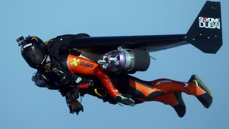 Muere Vicent Reffet, conocido “hombre pájaro” protagonista de increíbles acrobacias aéreas