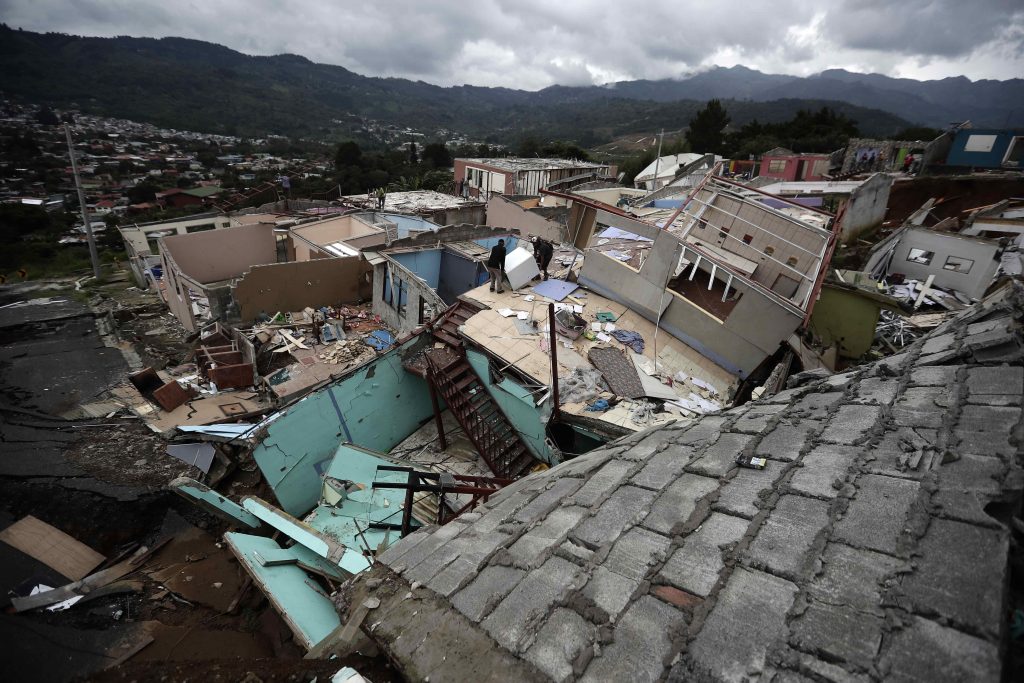 Las fuertes imágenes del barrio de Costa Rica que desaparece&hellip;
