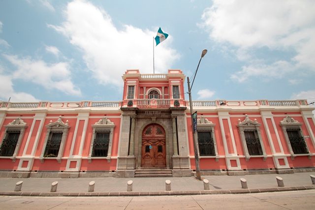Salud recomienda al TSE no prohibir asambleas, pero debe cumplir con normas de aforo y bioseguridad