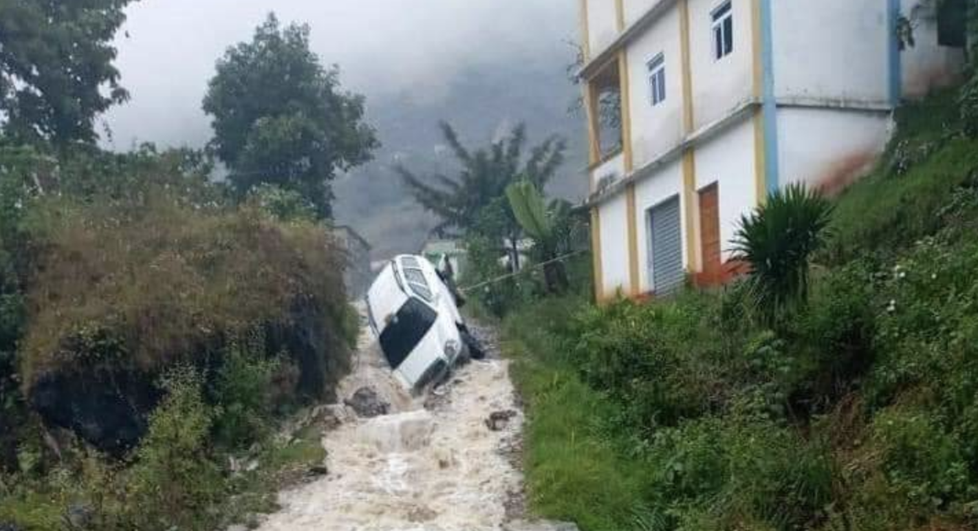 Desborde del lago de Izabal, inundaciones y crecidas de río continúan afectando a varias comunidades