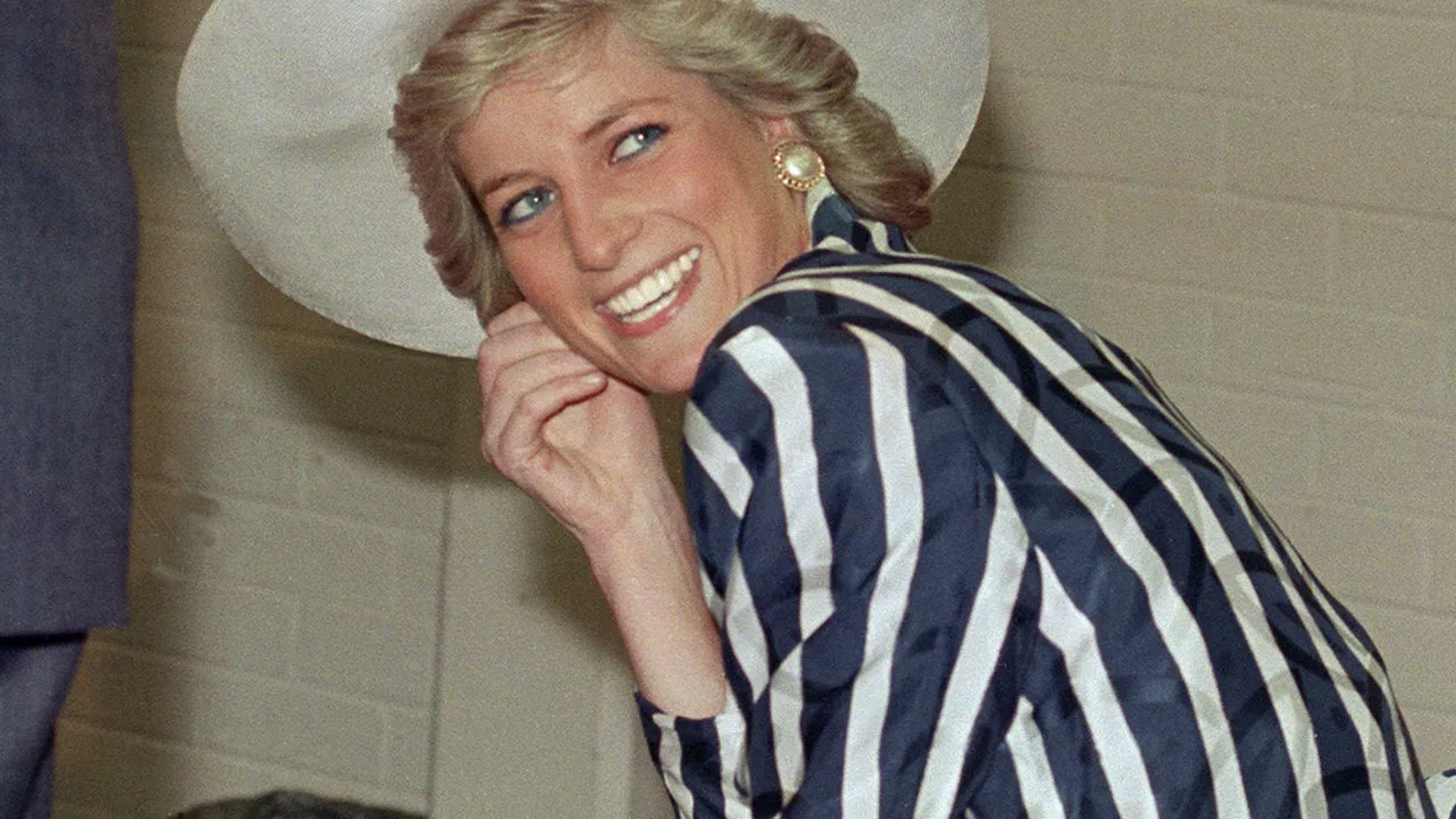 Hermano de Lady Di, molesto por la forma de investigar entrevista de la princesa con la BBC