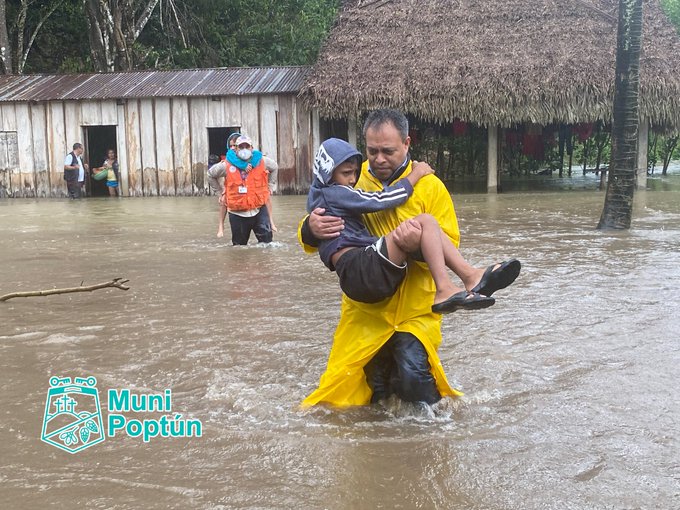 Centros de acopio de víveres para damnificados por la depresión tropical Eta