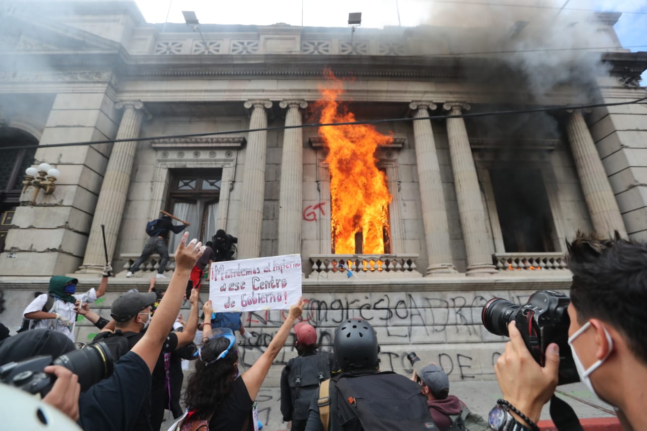 MP investigará si hubo pandilleros infiltrados en la quema del Congreso y brinda detalles