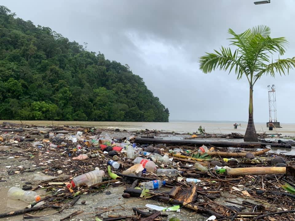 Basura en Izabal