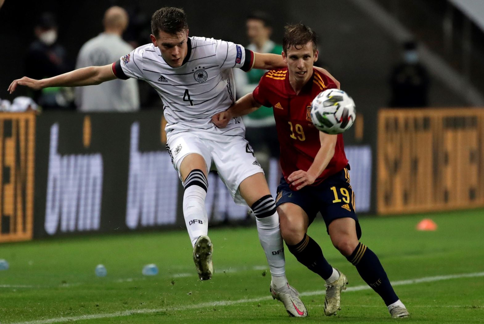 Esta es la razón por la que España lució un brazalete negro en la goleada 6-0 a Alemania