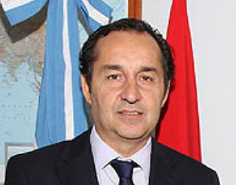 Enviado de la OEA estuvo involucrado en la compra de aviones entre Guatemala y Argentina