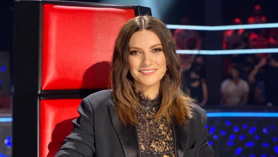 La razón por la que Laura Pausini cuestionó a Maradona y recibió una lluvia de críticas