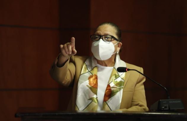 Exigen renuncia de fiscal general, Consuelo Porras, y esta es su respuesta