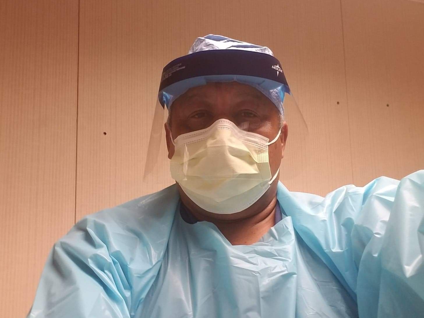 “Acá recibimos la Pfizer”: Guatemalteco recibe la vacuna contra el coronavirus en EE.UU. y cuenta su experiencia