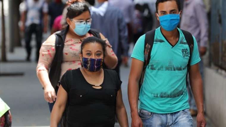 Mascarilla en reuniones familiares en navidad: la recomendación de la OMS contra el coronavirus