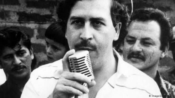 Viuda de Pablo Escobar reveló qué tuvo que hacer con la fortuna de su esposo para “salvar su vida”