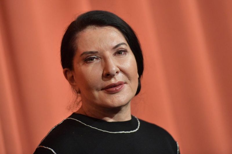 Marina Abramovic: “En el momento que esto termine, habrá una explosión de contacto humano”