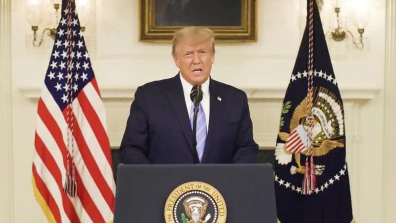 Trump admite el final de su mandato, cambia de tono y condena el asalto al Capitolio