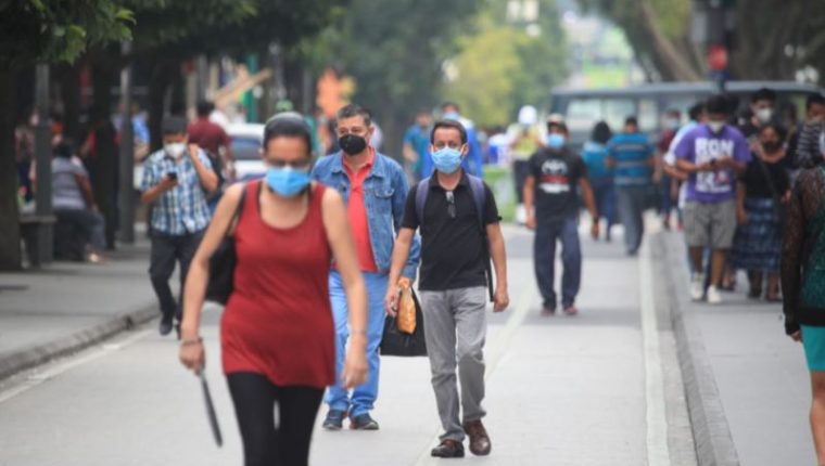 “Parece que necesitamos volver a las personas a la realidad”, señala infectóloga al referirse al aumento de casos de covid-19