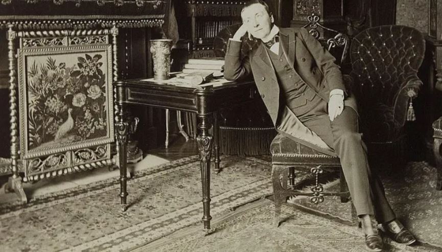 Las aventuras de Jane Dieulafoy, la francesa que violó la ley al ponerse pantalones y descubrió fabulosos tesoros persas