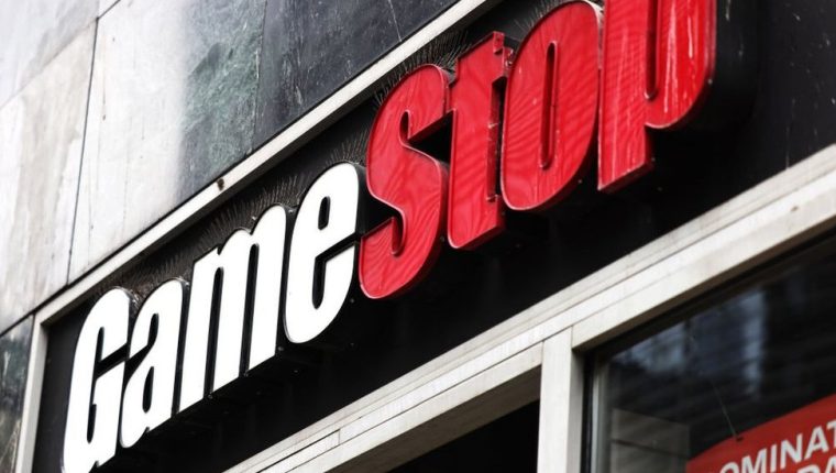 GameStop: el escándalo por la suspensión de la compra de acciones que se habían disparado por usuarios de Reddit