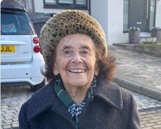 “Elijo la vida”: mujer de 97 años que sobrevivió al Holocausto ahora superó el covid-19