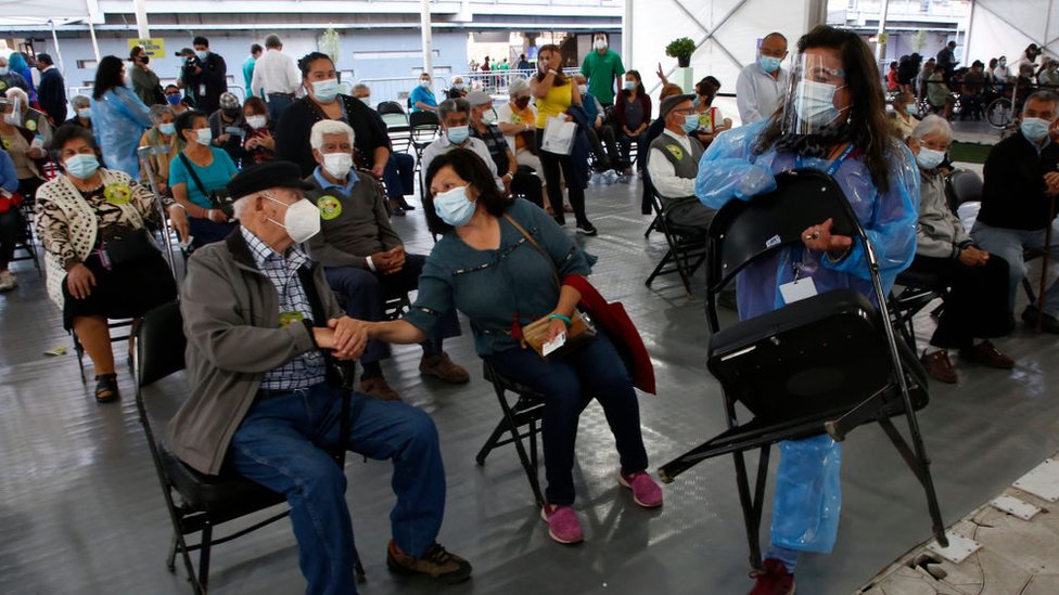 Coronavirus en Chile: las claves que explican la exitosa campaña de vacunación contra la covid-19 en el país sudamericano