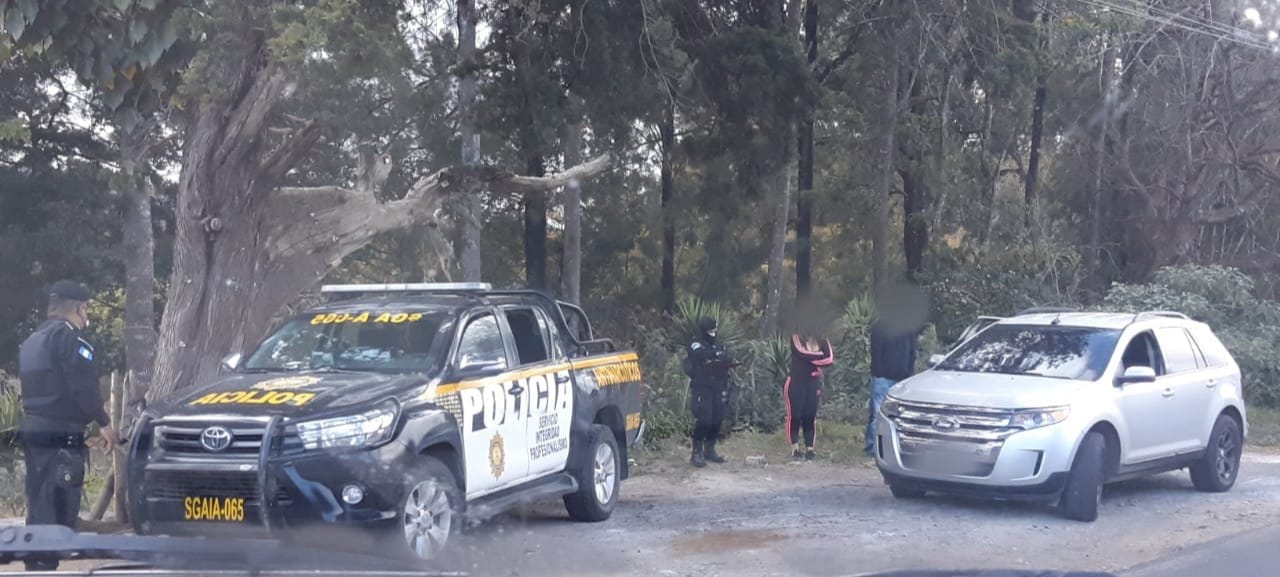 Detienen a mujer con cargos de narcotráfico en Estados Unidos