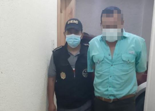 Capturan a subdirector de cárcel de Quiché por exigir Q30 mil de “talacha” a familia de reo