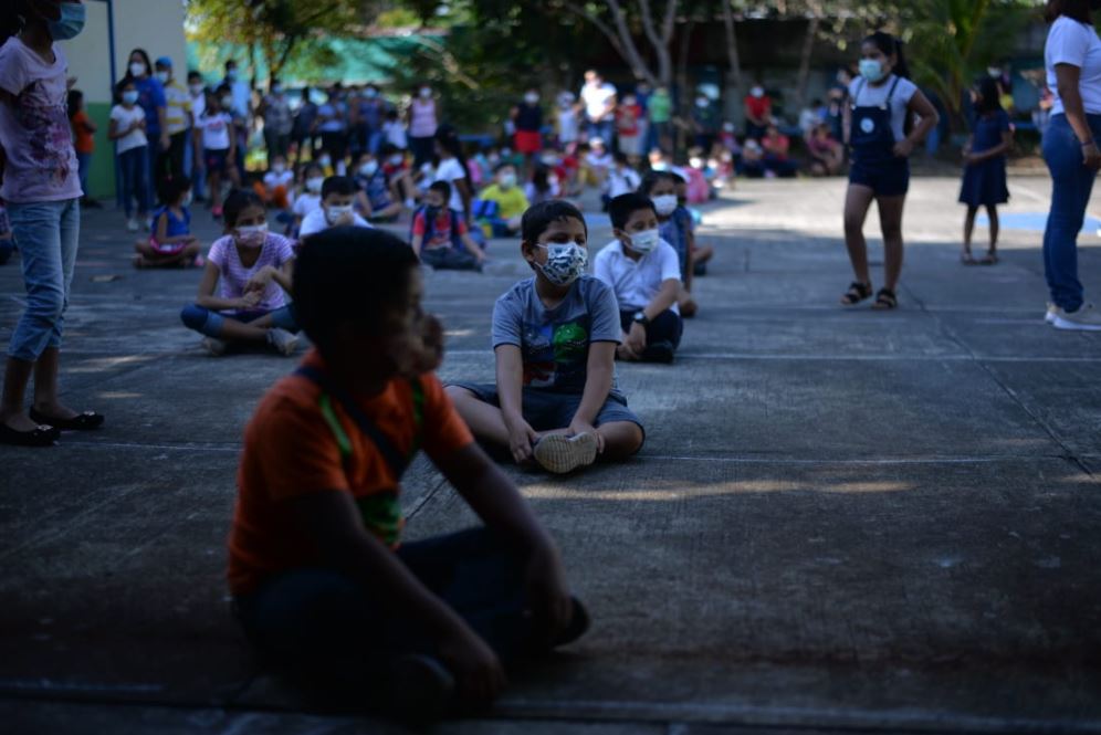 Fotos: Así fue el regreso a clases del sector oficial de Guatemala debido al a pandemia del coronavirus