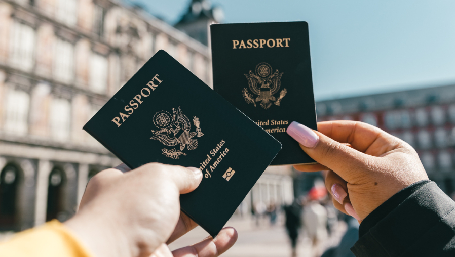 Pasaporte de vacunación: un método que divide las opiniones de diversos sectores