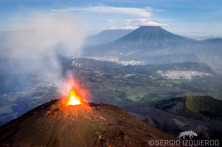 “Es muy peligroso vivir cerca del volcán”: Así viven los&hellip;