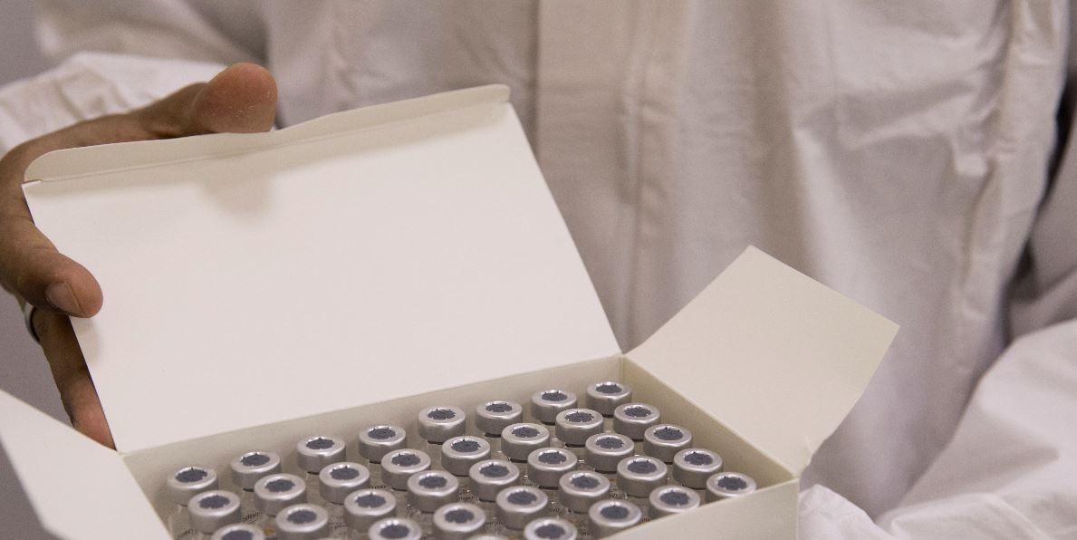 Salud dice que no puede dar listados de nombres de vacunados en hospitales porque son datos “sensibles”