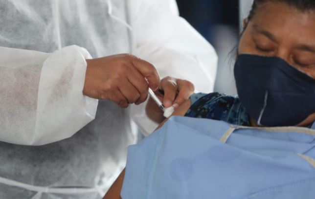 Salud reporta otros 750 contagios de coronavirus y nueve decesos más