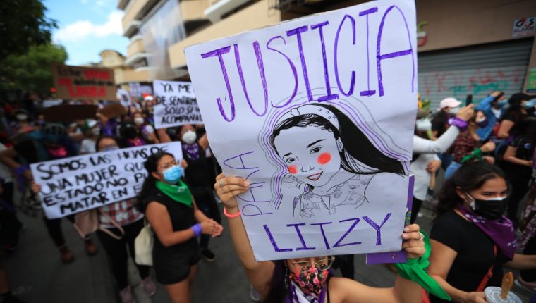Marcha “Vivas nos queremos” reclama los derechos de las mujeres entre mensajes de justicia