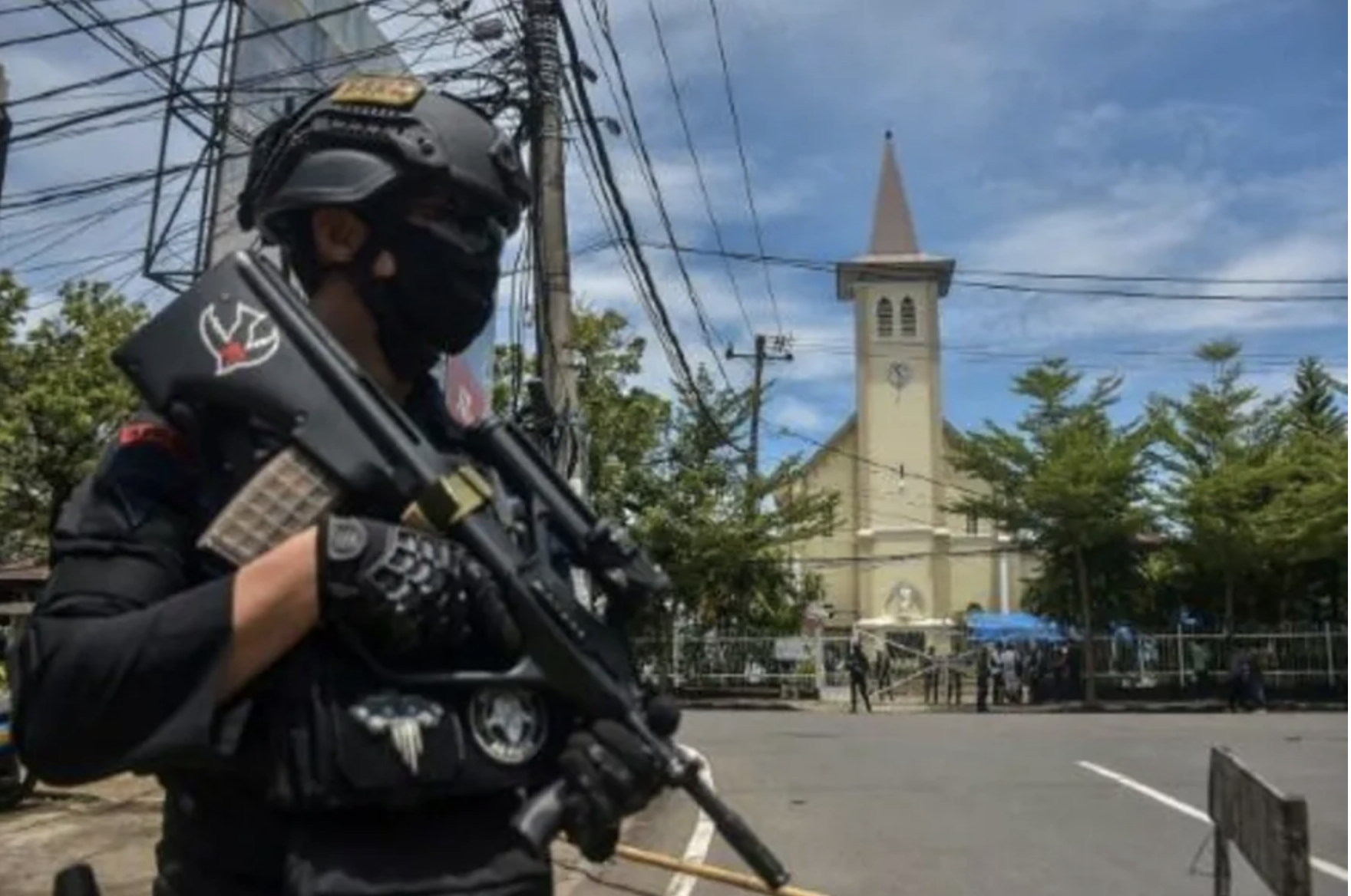 Al menos 20 heridos en atentado suicida en una catedral en Indonesia el Domingo de Ramos