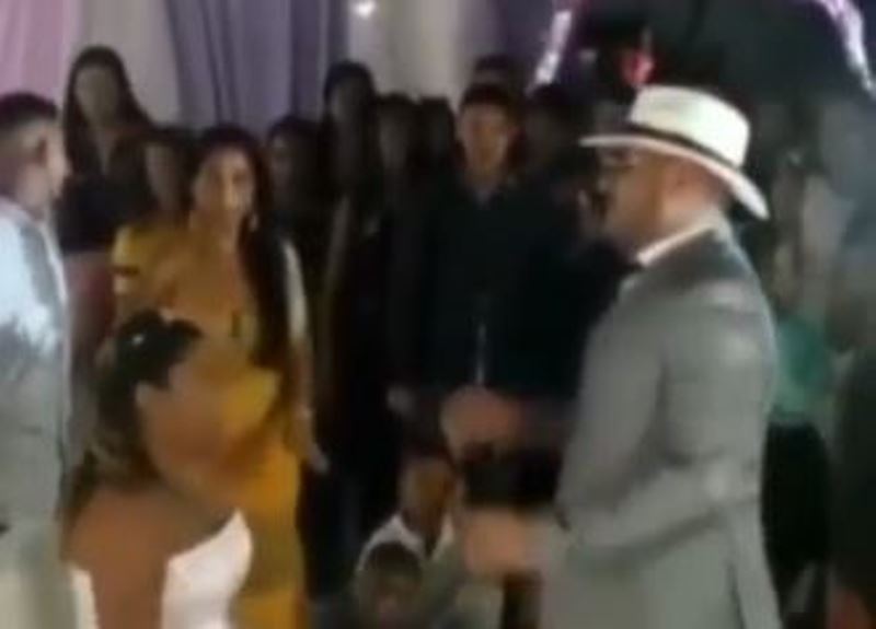 ¡No se puede creer! Reo celebra en la cárcel los 15 años a su hija