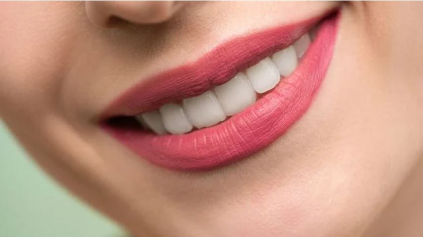 Científicos descubren un medicamento para regenerar los dientes