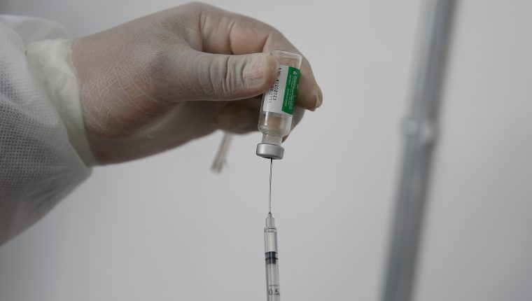 ¿Qué pasó con la mujer italiana que recibió por error seis dosis de la vacuna contra el covid-19?