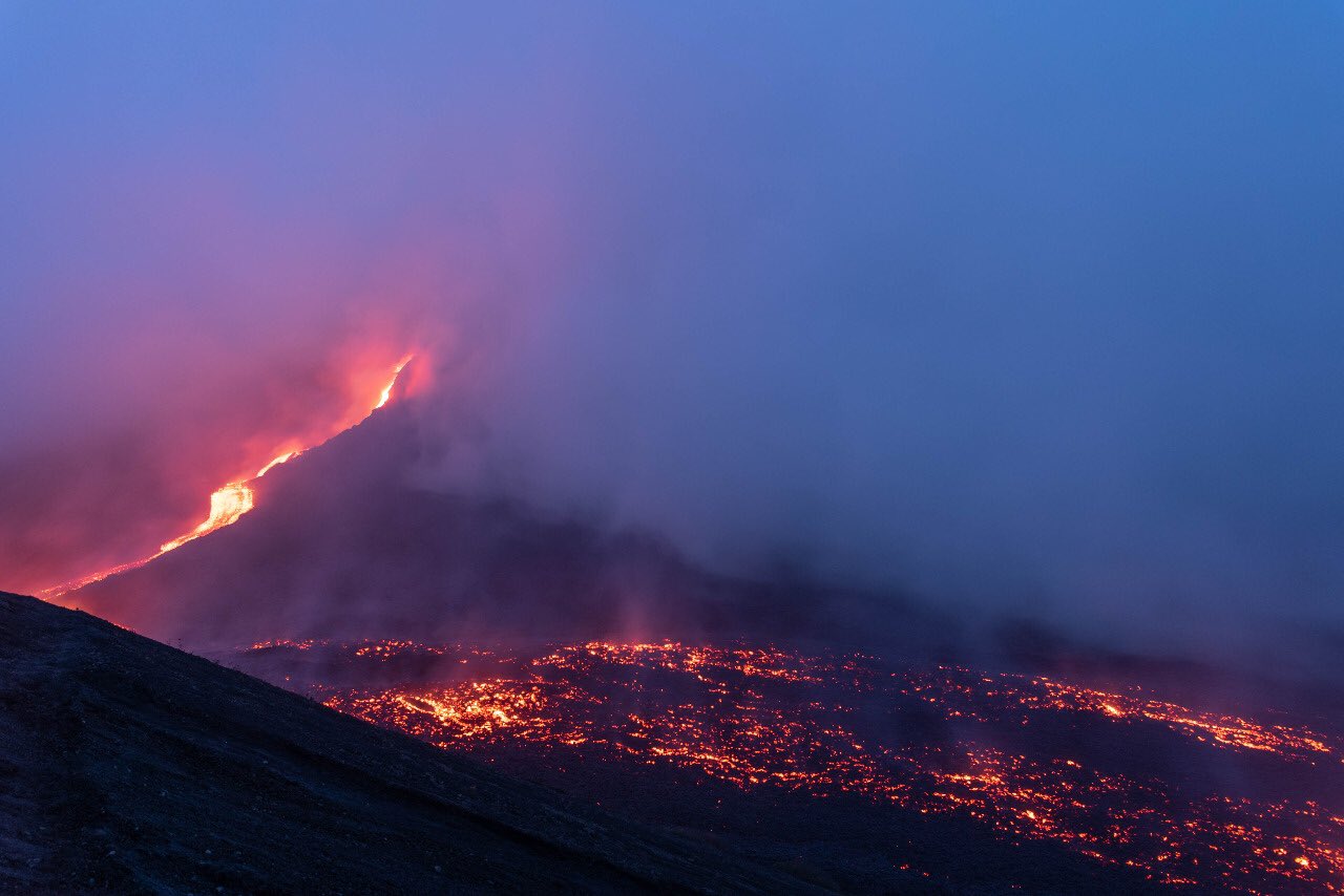 Pobladores elevan plegarias para calmar la ira del volcán Pacaya